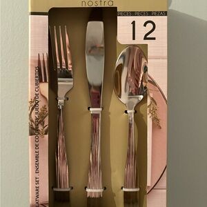 Rose Gold 12-Piece Flatware Set - Elegant Dining Cutlery